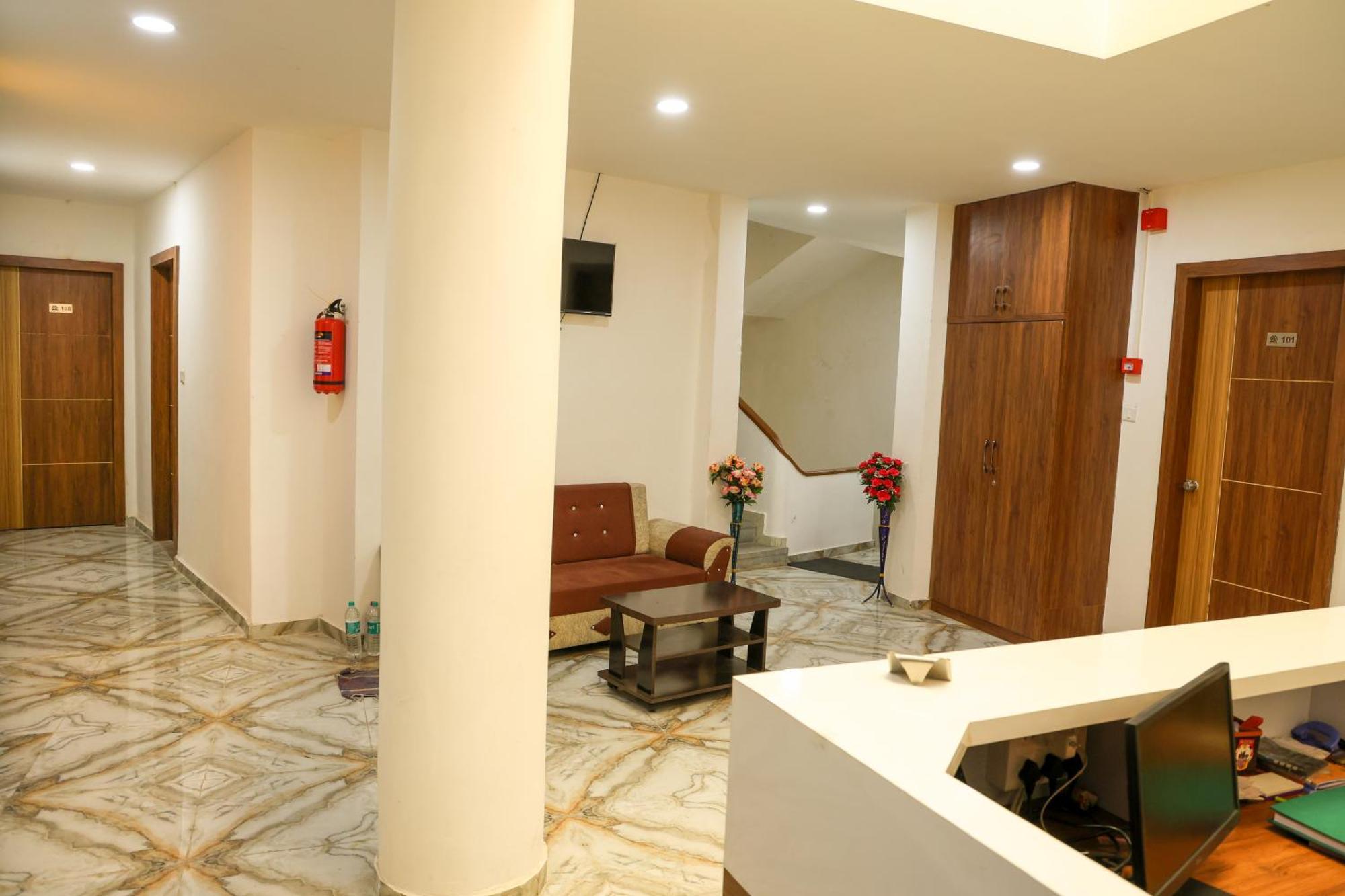 Hotel Aaram Kalupur Ahmedabad Exteriör bild