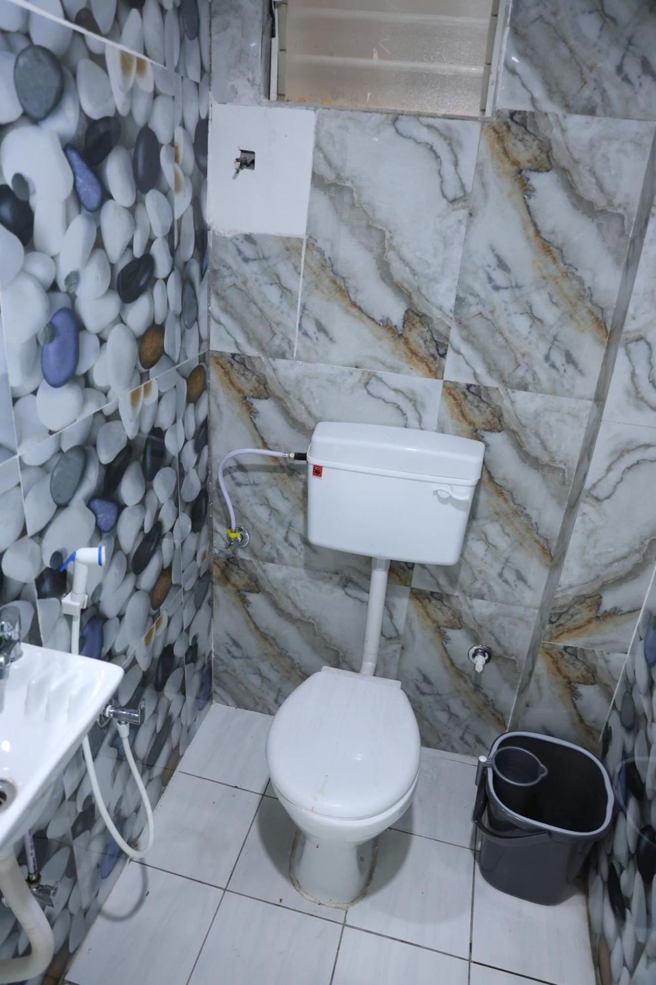 Hotel Aaram Kalupur Ahmedabad Exteriör bild