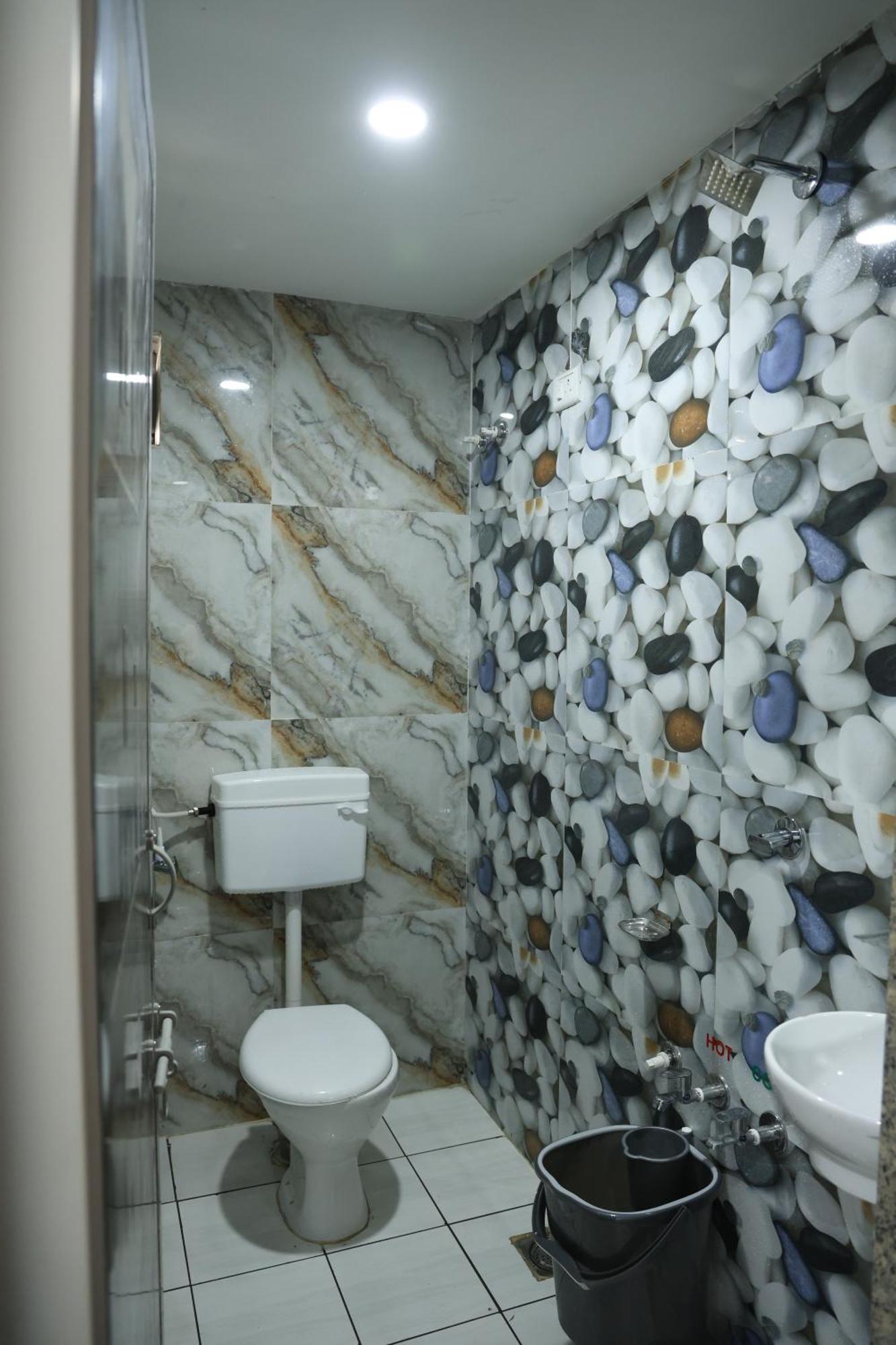 Hotel Aaram Kalupur Ahmedabad Exteriör bild